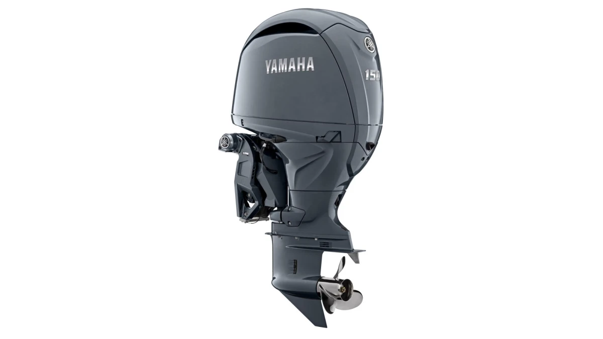 2026-yamaha-f150-eu-light-grey-metallic-studio-001-03